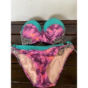 Hula Honey Size‎ Medium 2-Piece Bikini